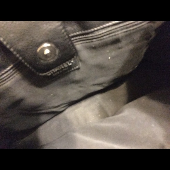 CHANEL Executive Cerf Tote - Picture 9 of 11